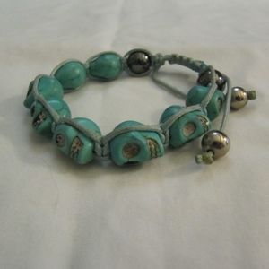 *FREE WITH BUNDLE* Skull Bracelet